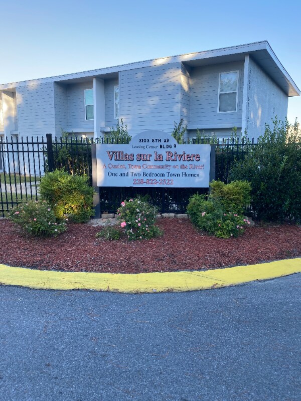 Foto principal - 3103 8th Ave