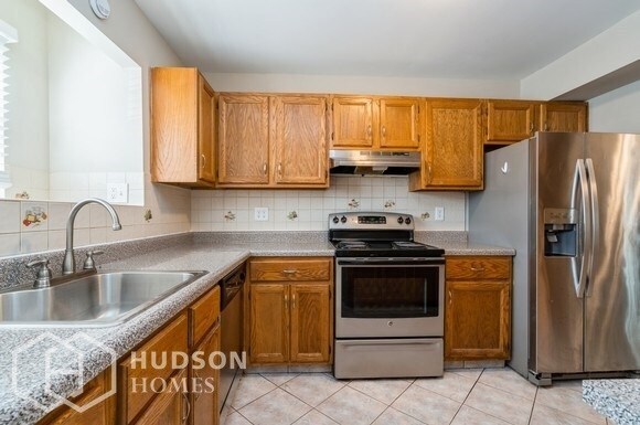 Foto del edificio - NOW AVAILABLE! - 45 Chetwood Ct, Hillsboro...