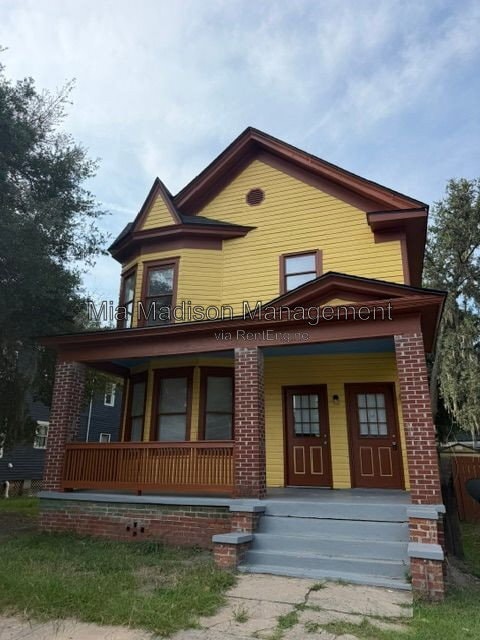 Building Photo - 513 W 35th St