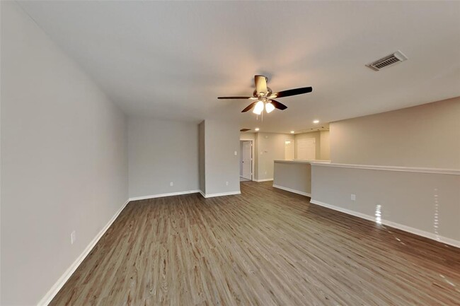 Foto del edificio - 5805 Orchard Spring Ct