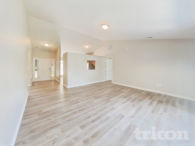 Building Photo - 2502 Bristlecone Dr