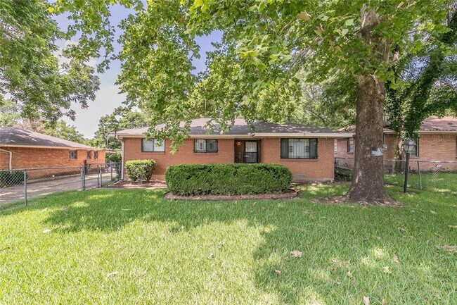 Foto del edificio - 4341 Kolloch Dr