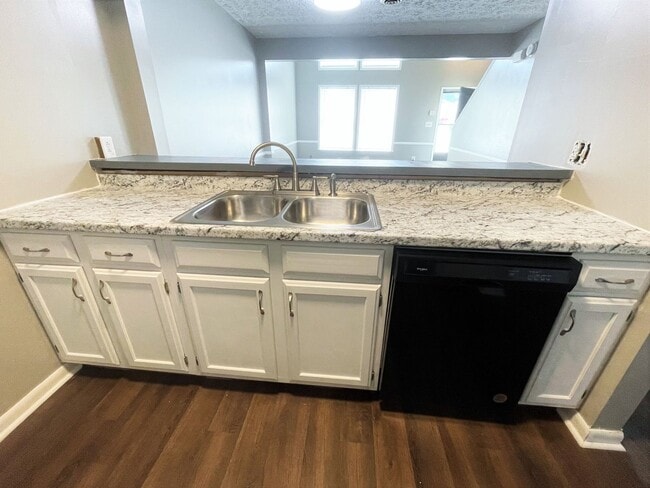 Building Photo - Townhome for Rent in West Knoxville-1 Bedroom