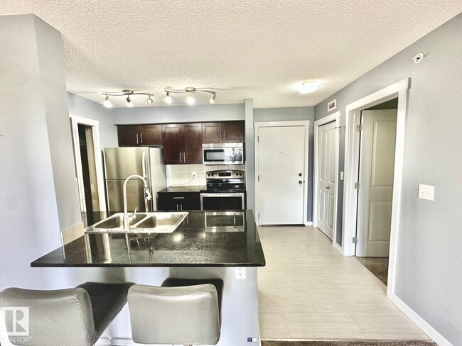 Photo du bâtiment - 1510 Watt Dr SW