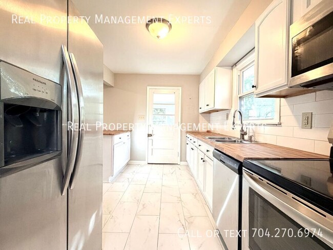 Foto del edificio - 1843 Camp Greene St