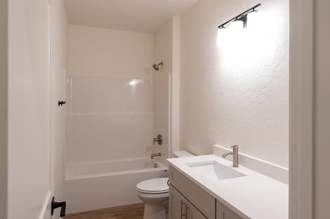 Foto del edificio - 7979 W 2nd St