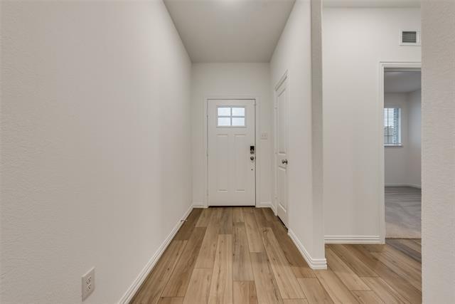 Building Photo - 917 Dustwood Dr