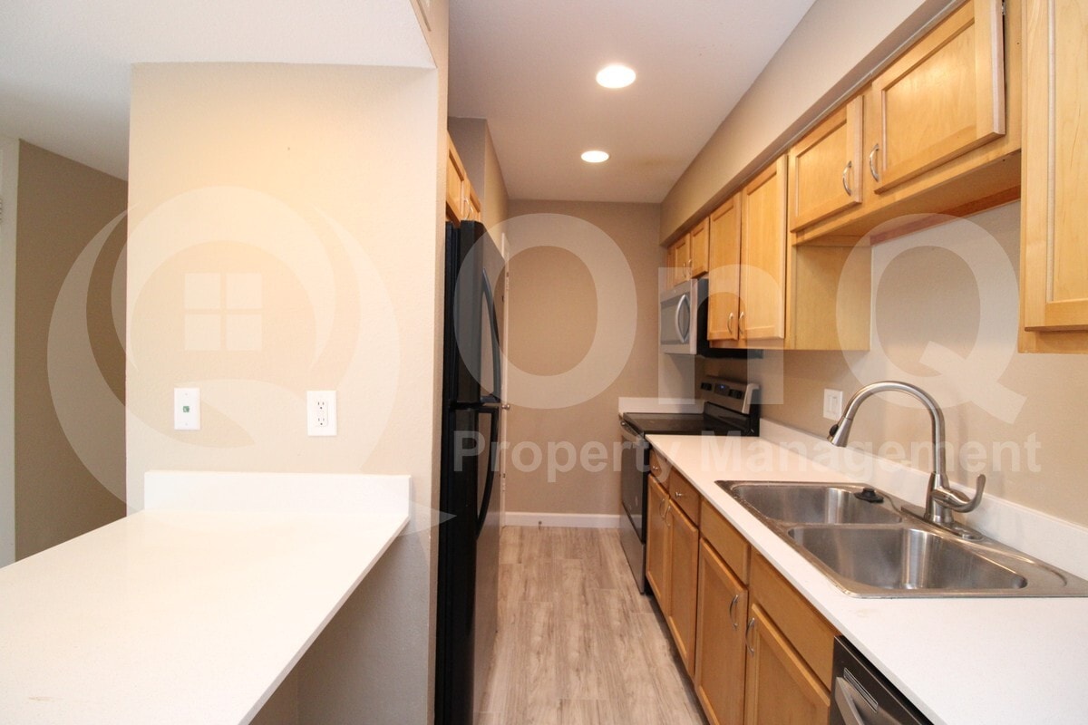 Photo - 1130 East Butler Drive