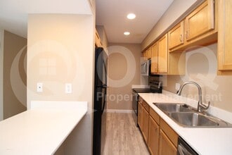Building Photo - 1130 E Butler Dr