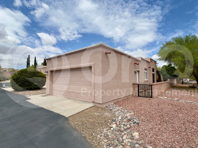 Building Photo - 1697 N Rio Yaqui