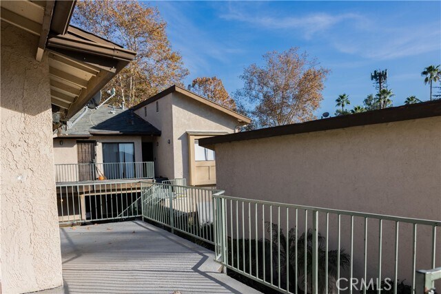 Foto del edificio - 1219 Edwards St