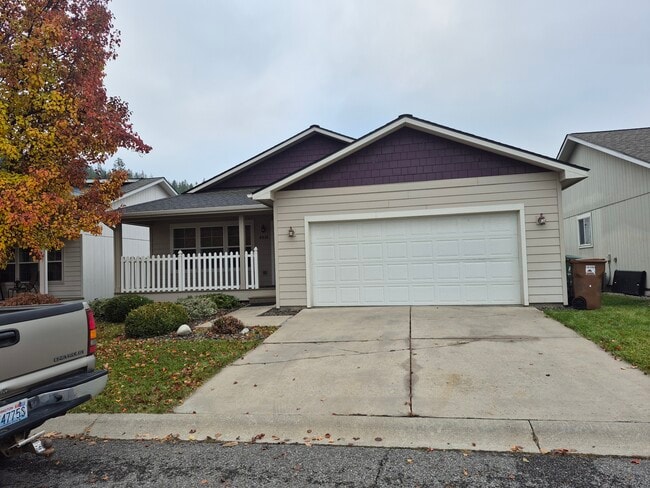 Building Photo - 4418 E Vantage Ln