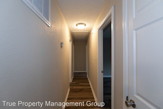 Building Photo - 3 br, 2 bath House - 1221 Brandt Dr