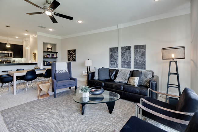 Foto del edificio - 717 SW 5th Ave