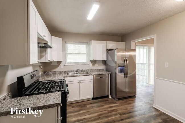 Building Photo - 5789 Bobbin Ln