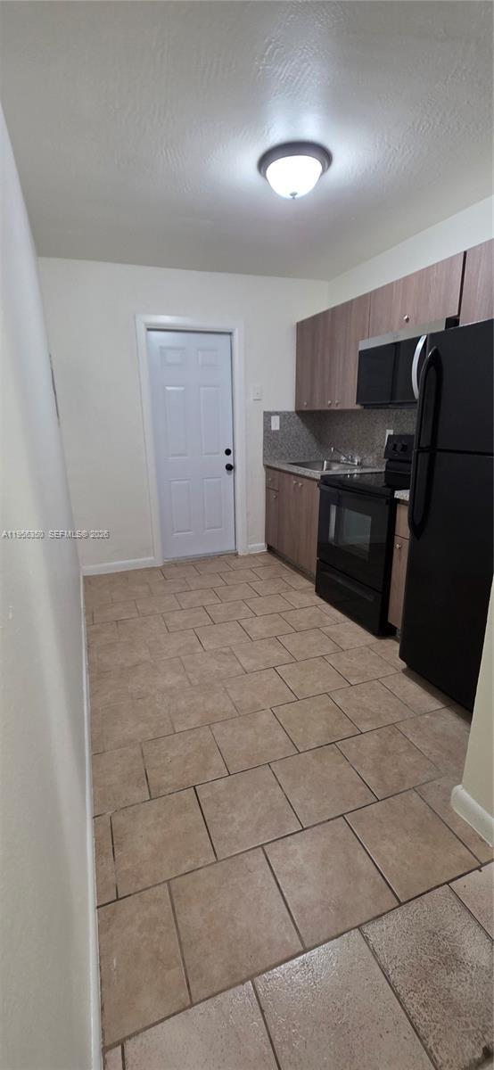 Foto del edificio - 848 NW 10th St