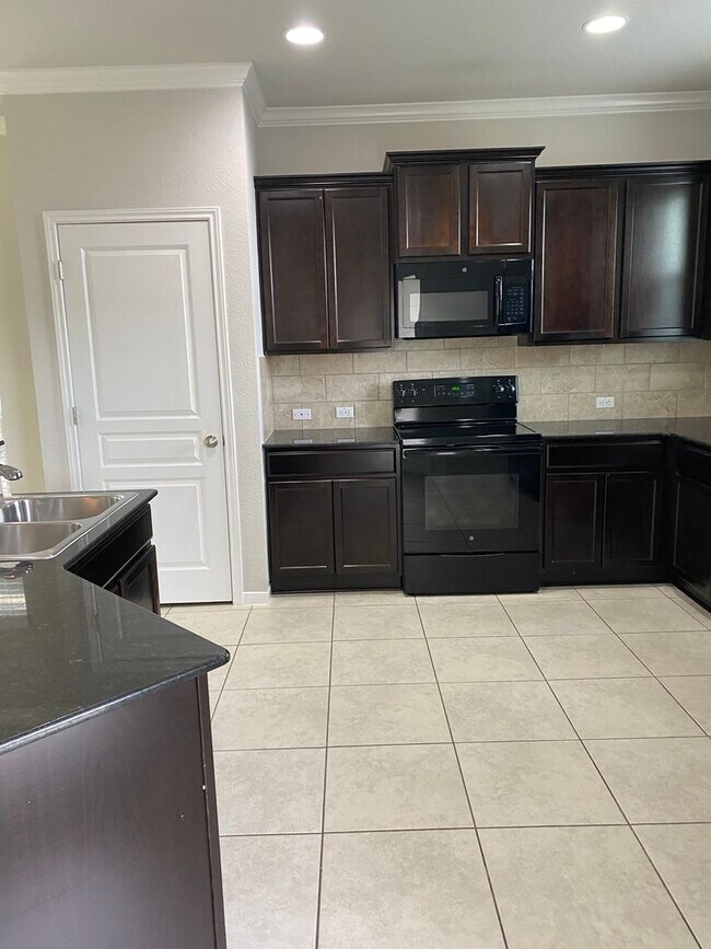 Building Photo - 4-Bedroom Home in Wyndham – Academy ISD