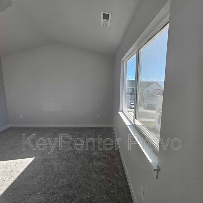 Foto del edificio - 1297 Dawes Wy