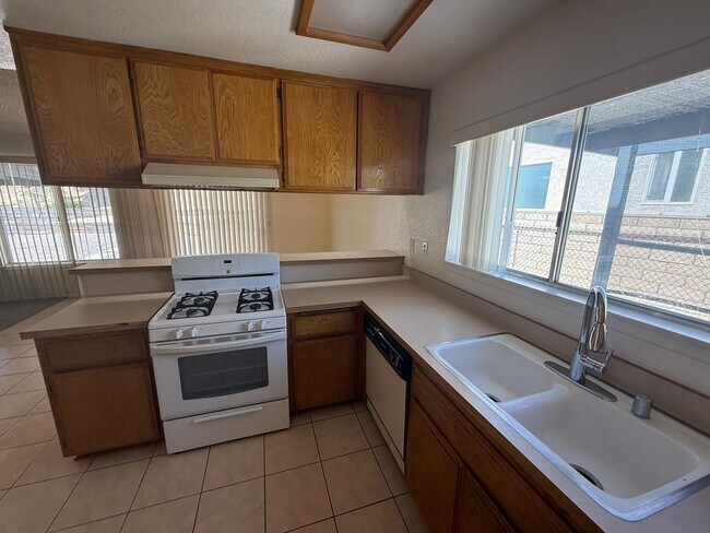 Foto del edificio - Silverlake's Home- 3 Bedrooms, 2 Bathrooms...