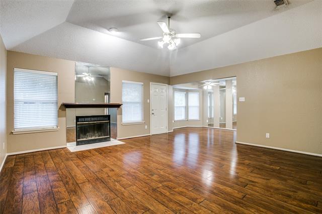 Building Photo - 5912 Hilltop Dr