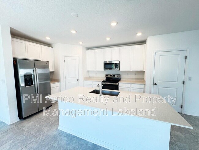 Foto del edificio - 645 Bell Prairie Cir