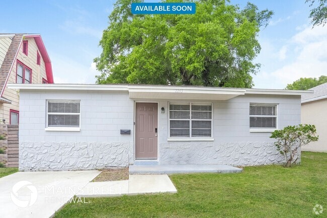Building Photo - 2243 Trelaine Dr