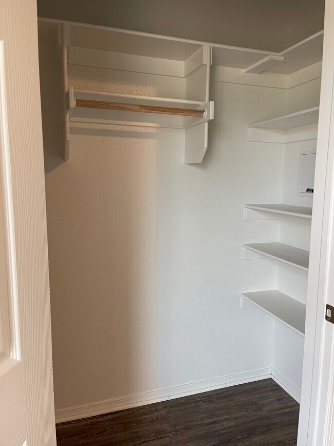 Foto del edificio - 955 C