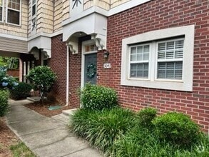 Building Photo - 3043 Uxbridge Woods Ct