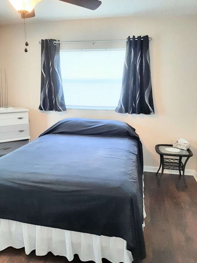 Foto del edificio - 1426 SE 12th Terrace