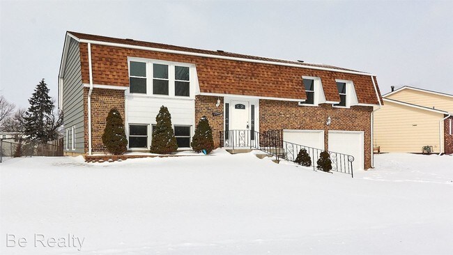 Foto del edificio - 4 br, 1.5 bath House - 17790 Springfield Ave