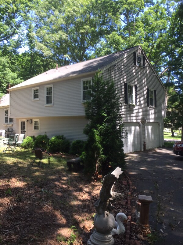 Foto del edificio - 8 Dogwood Ln