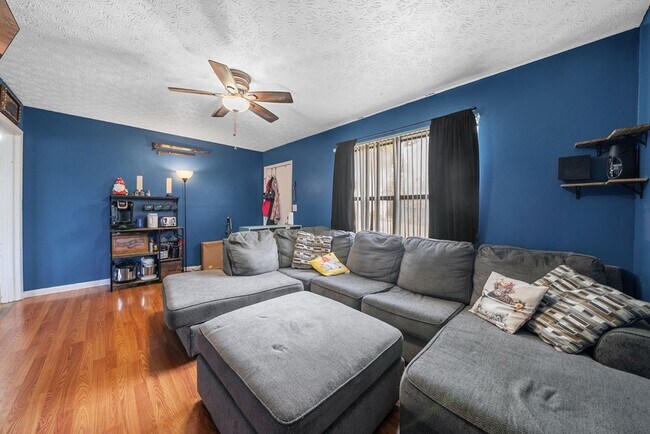 Foto del edificio - 1405 Barberry Pl