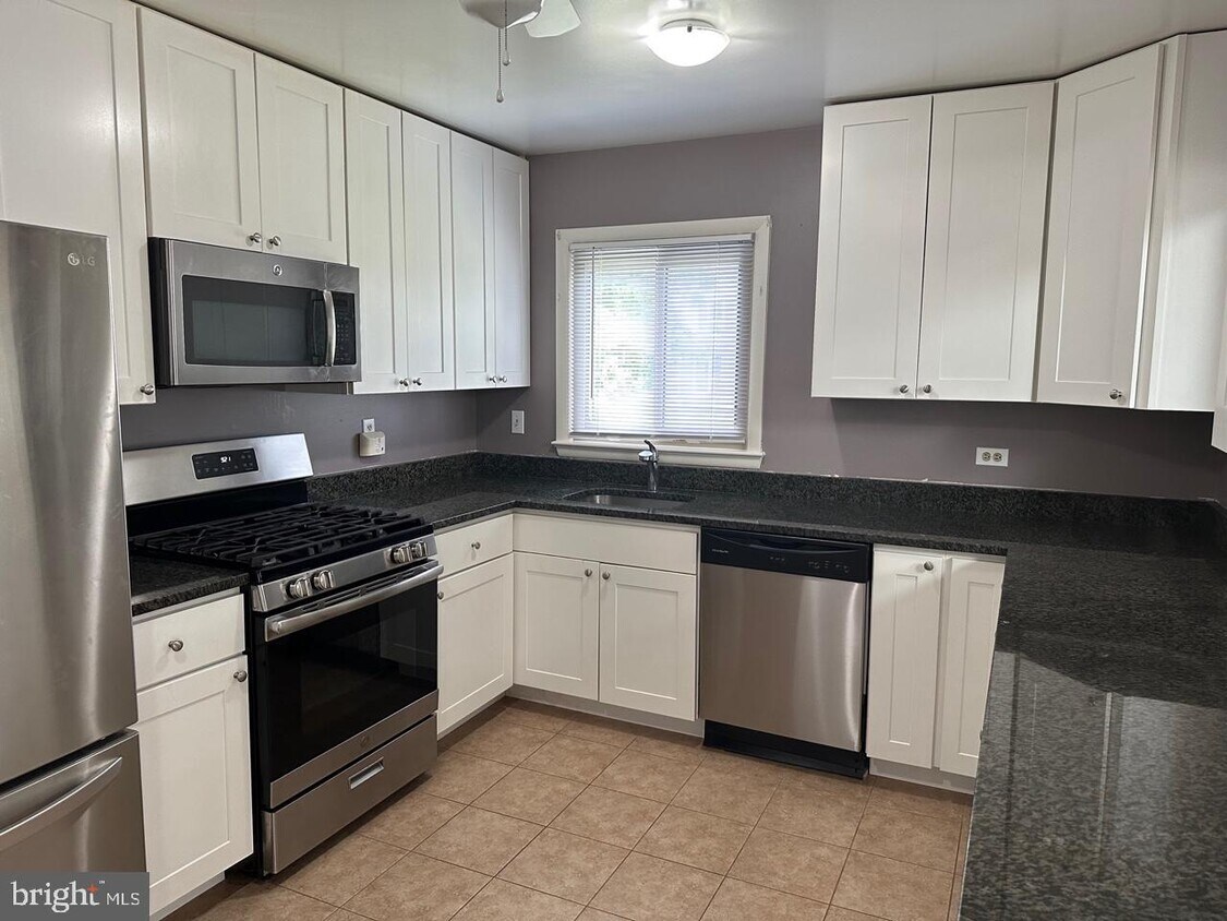 Foto principal - 9700 Georgetown Pike