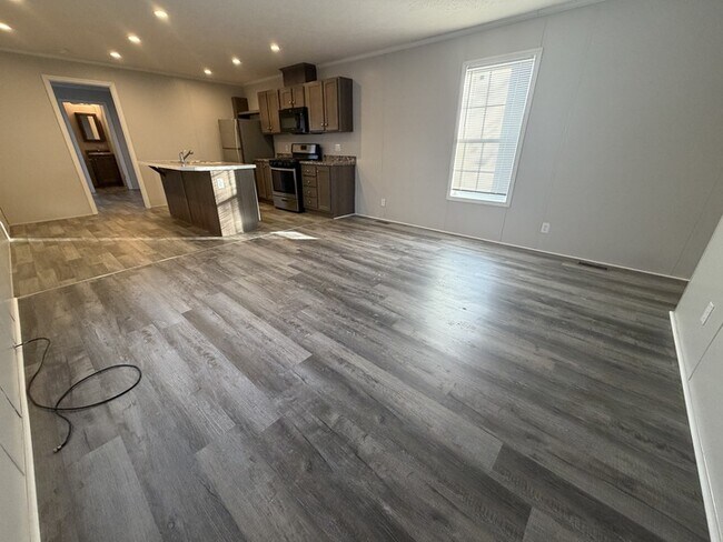 Foto del edificio - 38124 Ducharme Dr