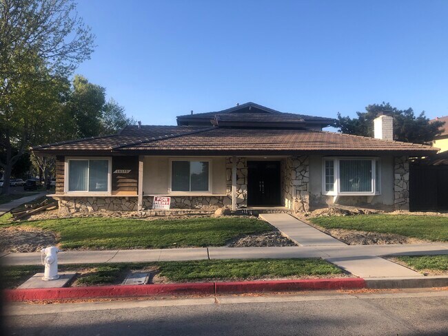 You will not find a nicer 3 bedroom 2 bath in the area - 10175 El Corazon Ave