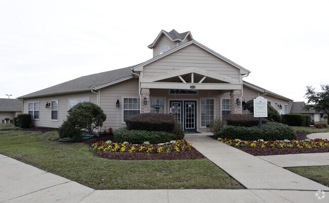Foto del edificio - Meadowview Townhomes