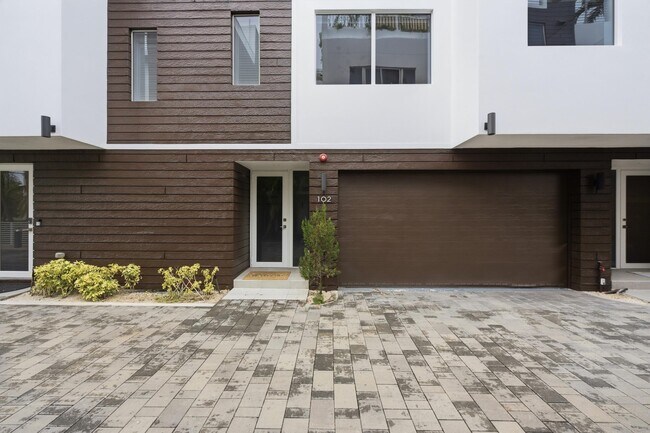 Foto del edificio - 714 NE 14th Ave