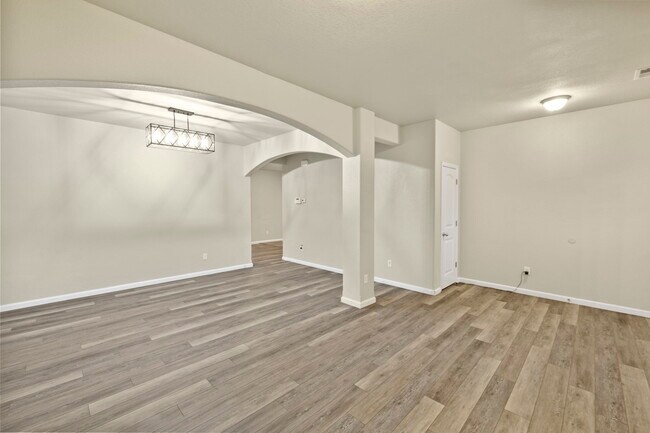 Building Photo - 3670 Desert Willow Ln
