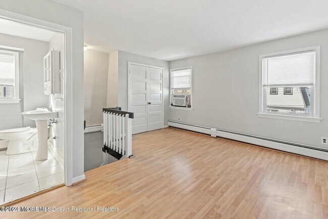 Building Photo - 41 Sea Drift Ave