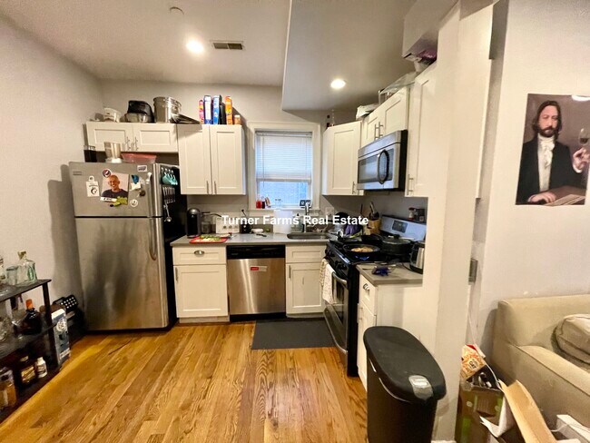 Foto del edificio - 721 Parker St