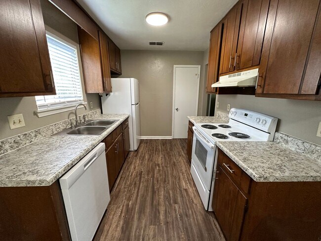 Building Photo - NS- Shallow Brook 1402