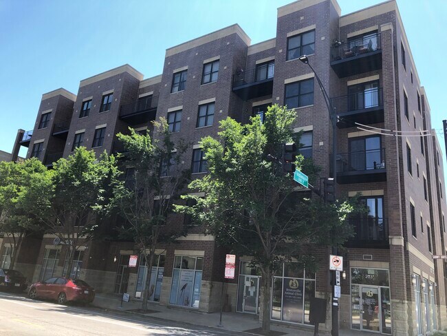 Foto del edificio - 207 E 31st St. APT 4F