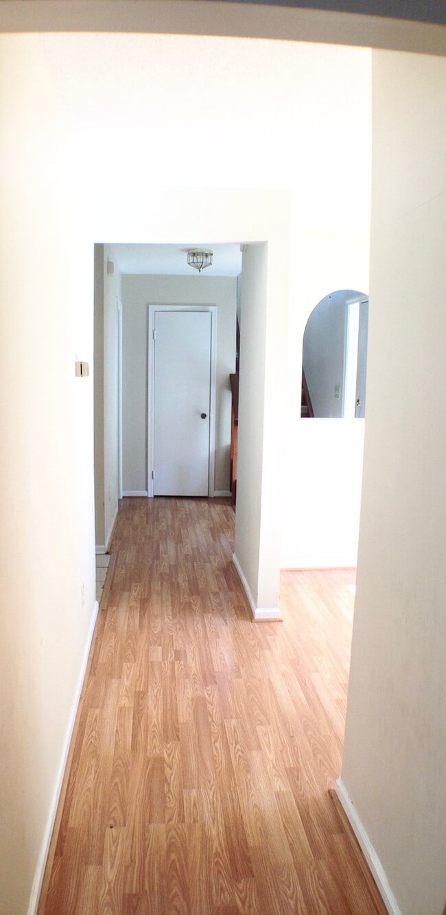 Building Photo - 5436 Chatham Lake Dr