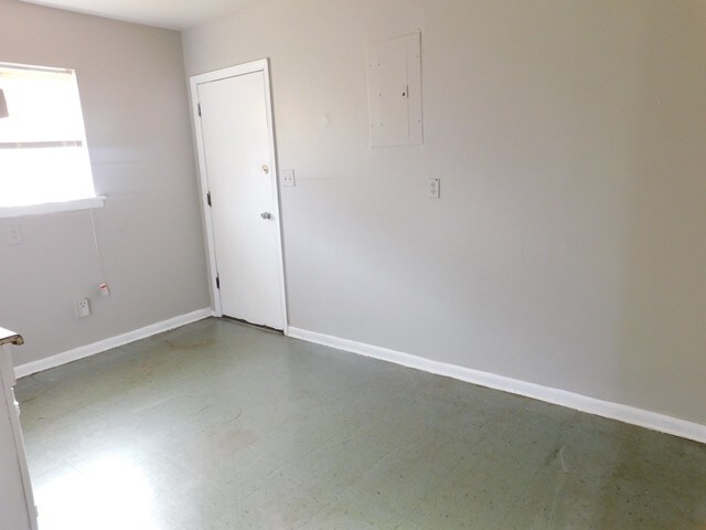 Building Photo - 1521 22nd St Ensley