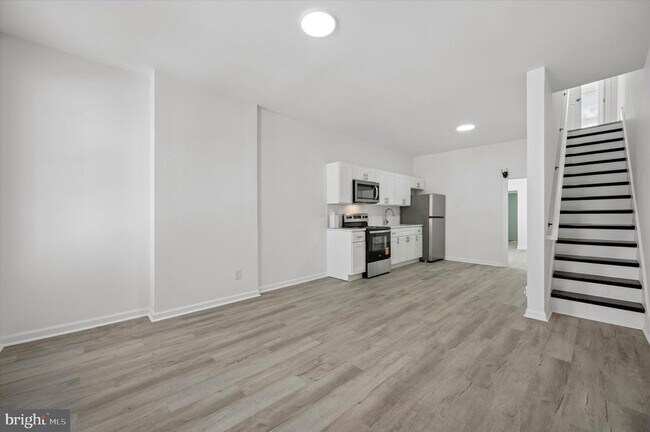 Foto del edificio - 1216 W Firth St