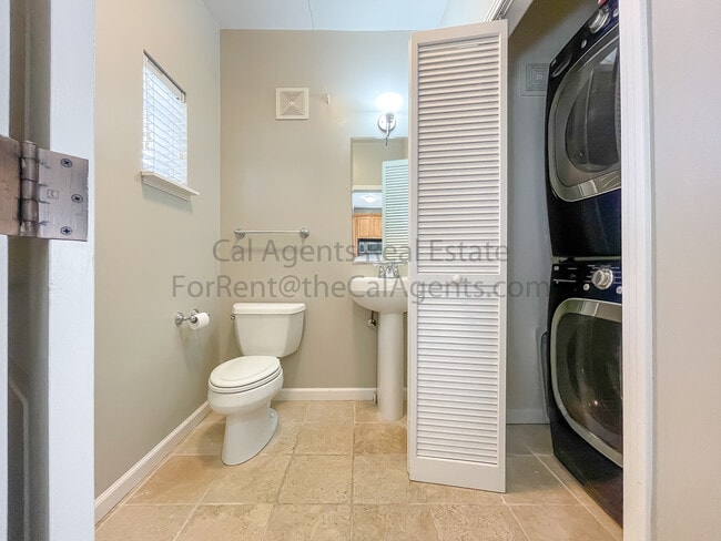 Foto del edificio - 909 Adams St