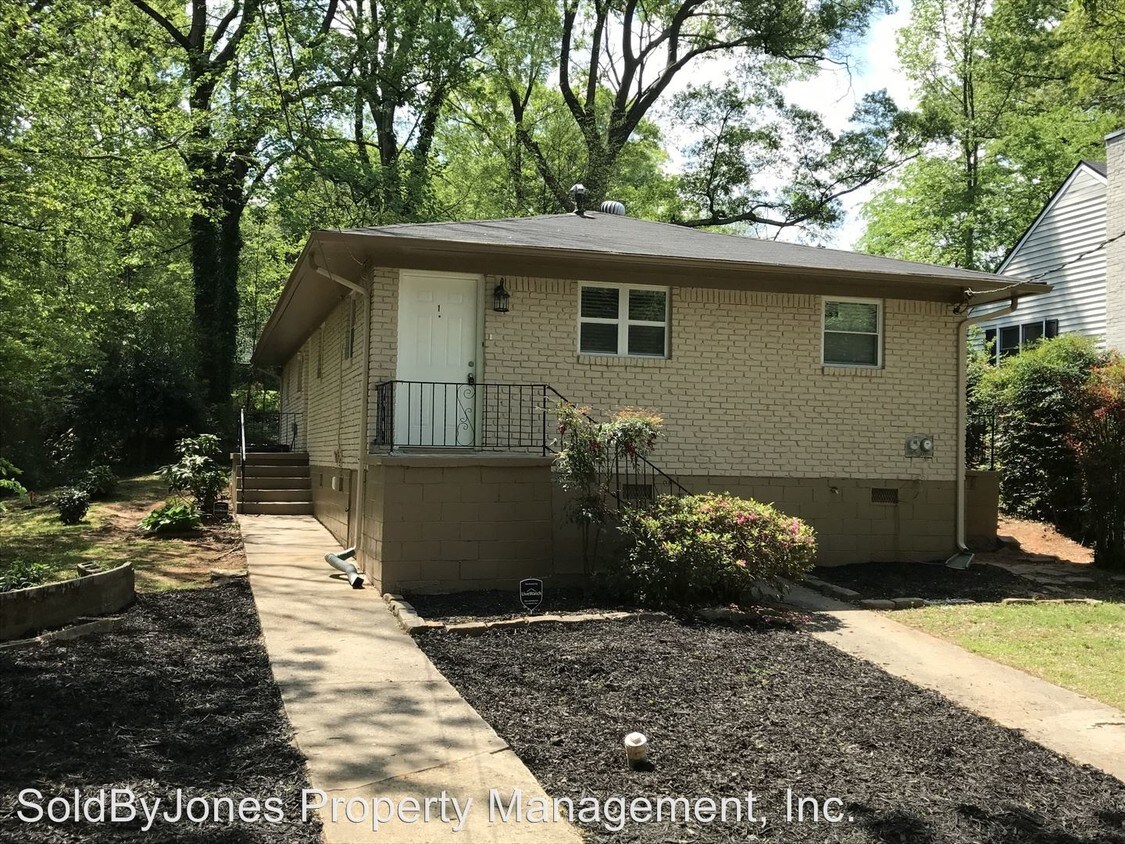 1854 Center Ave Unit 2, East Point, GA 30344 Condo for Rent in East Point, GA