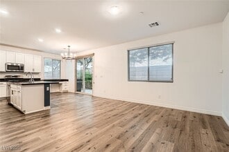 Building Photo - 1009 Bluebell Brook St