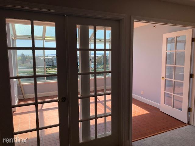 Building Photo - 1300 Quarry Ct