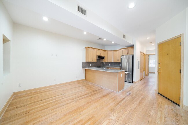 Foto del edificio - 317 Park Ave